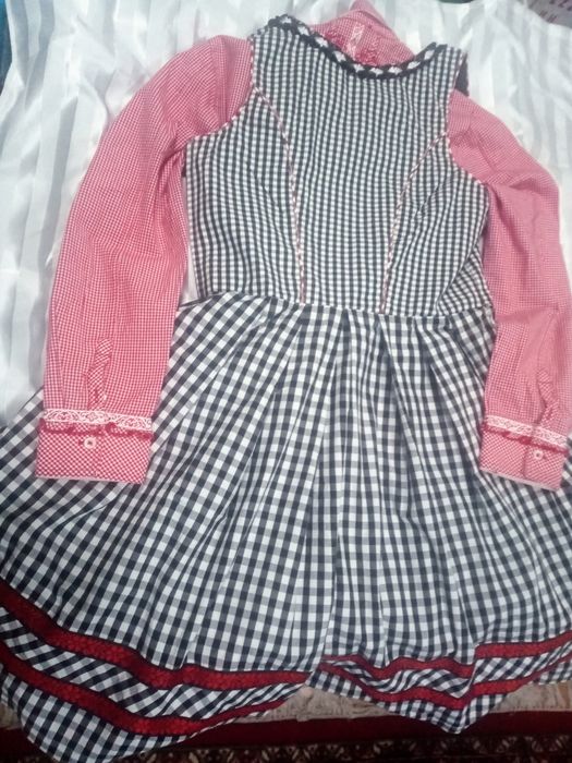 Vând rochie mărimea 38