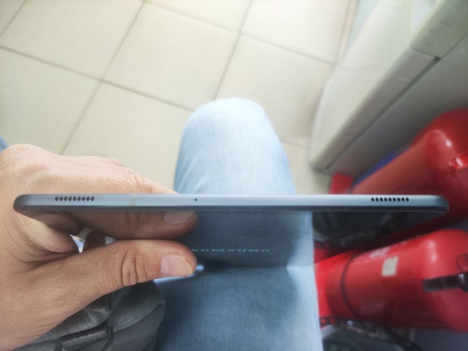 Galaxy Tab S5e с протектор и удароустойчив калъф