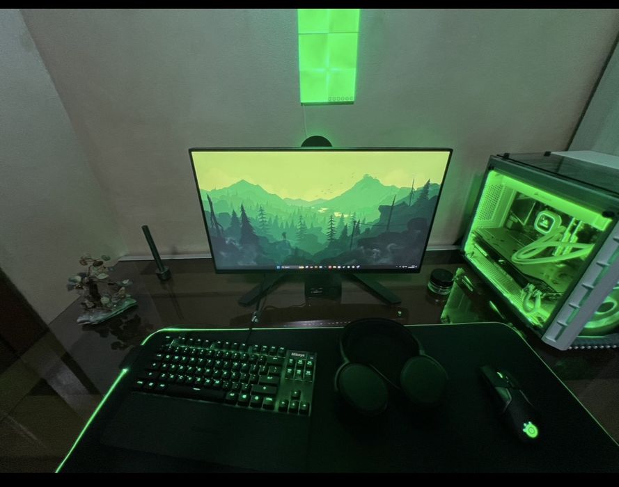 Vand set complet de gaming/schimb cu laptop +diferenta din partea mea