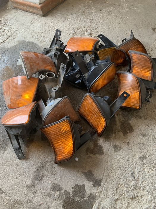 Продам поворотники на BMV