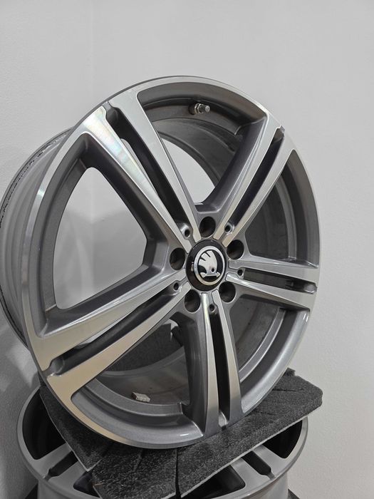 Jante 18 OEM Cupra Formentor Skoda Karok VW Passat Audi A4 Q3 5x112