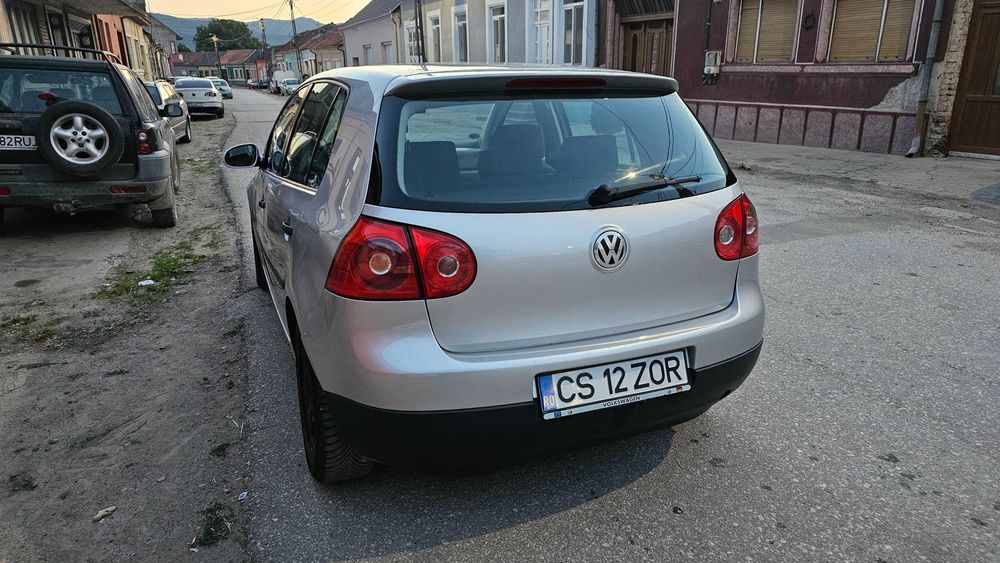 Vand golf 5 2004