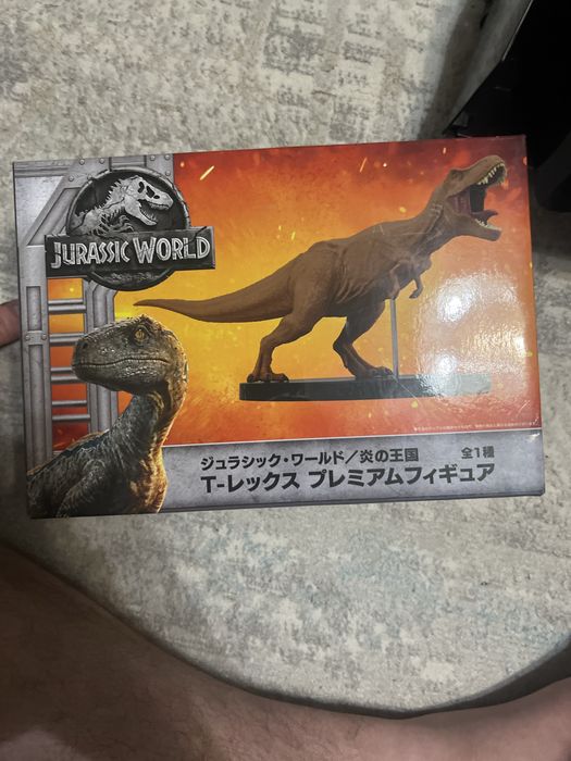Jurassic world тиронозавр Рекс коллекционая фигурка