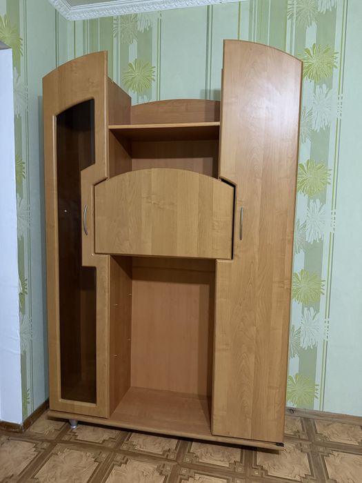 Продам стенку для зала