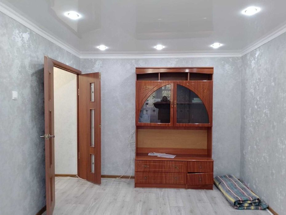 Продам квартиру 2 ком Айым