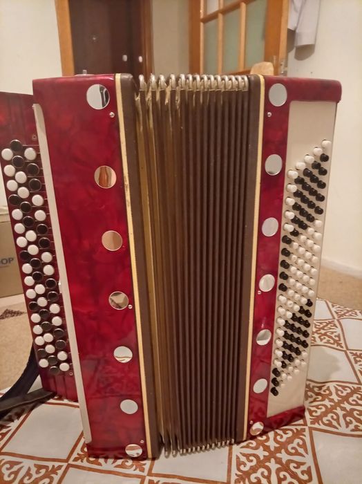 Баян сатылады Актау