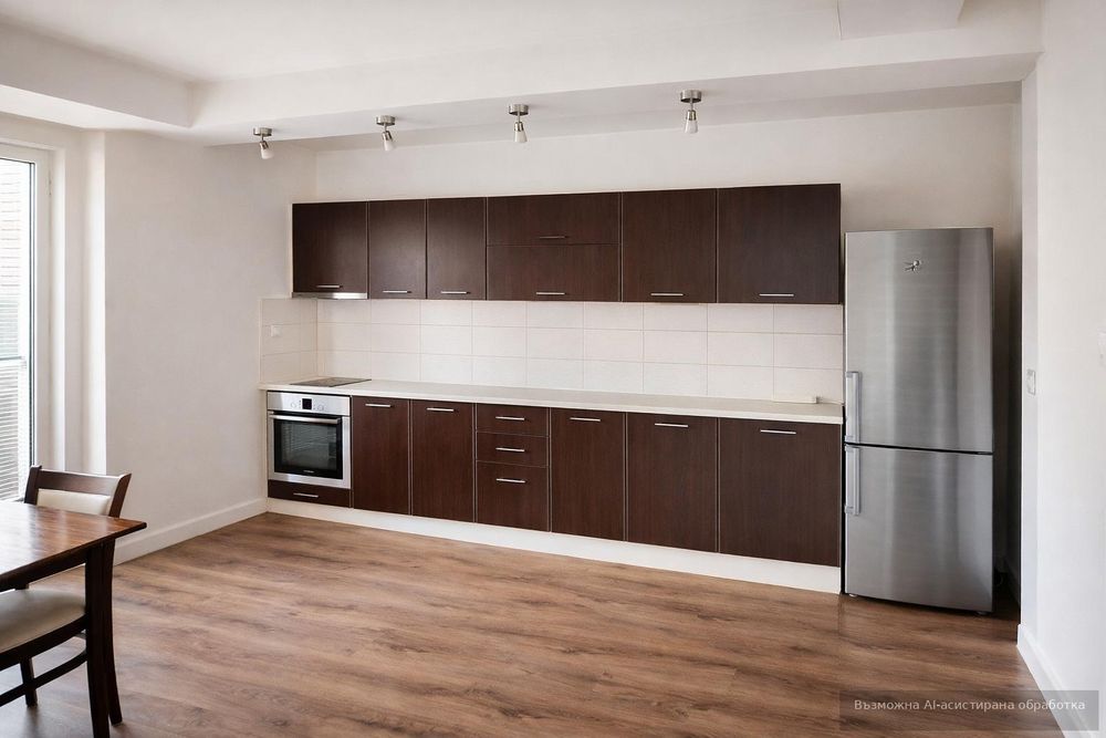 Дава се под наем Тристаен апартамент в Пловдив, Център - 126 кв.м за 598.23 € - Снимка #1