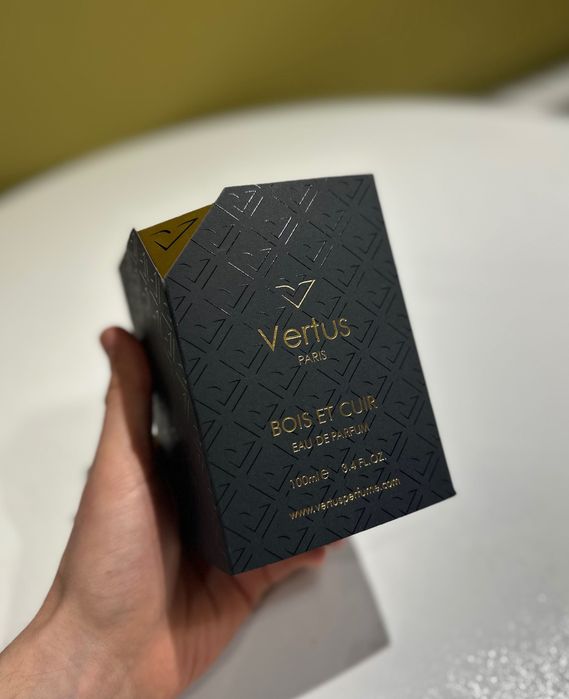 Vertus Bois Et Cuir, 100ml, Paris. Оригинальный унисекс парфюм.
