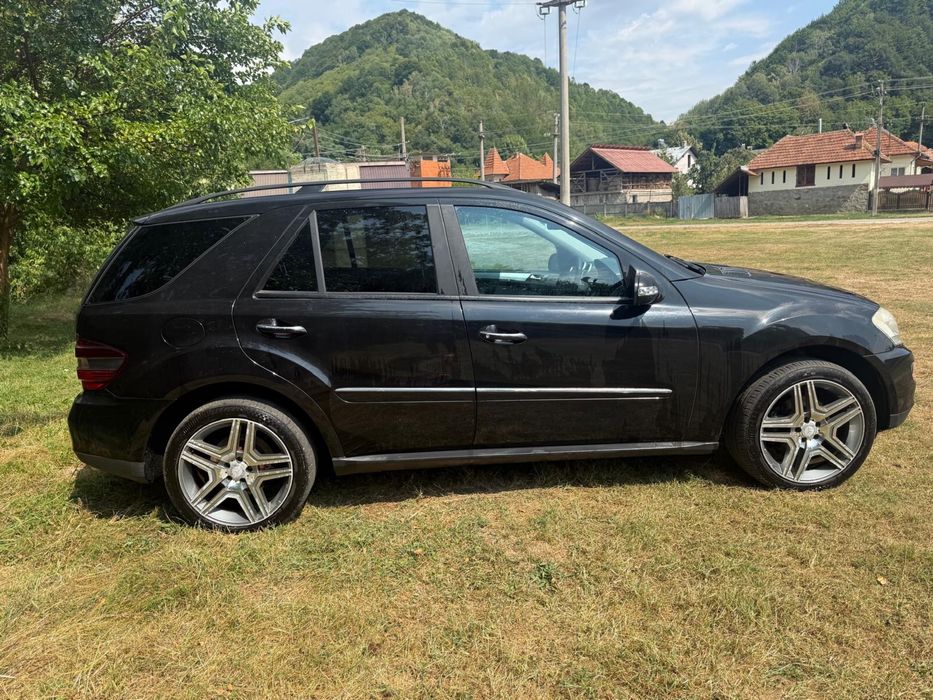 Mercedes. Ml 320 volan deapata