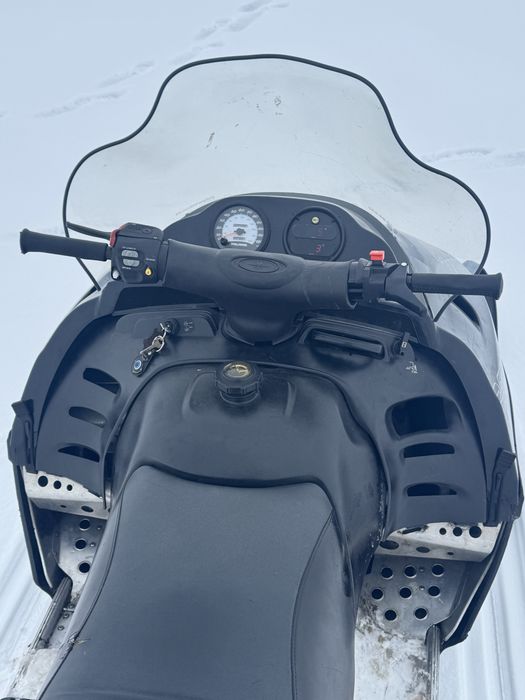 Продам снегаход polaris