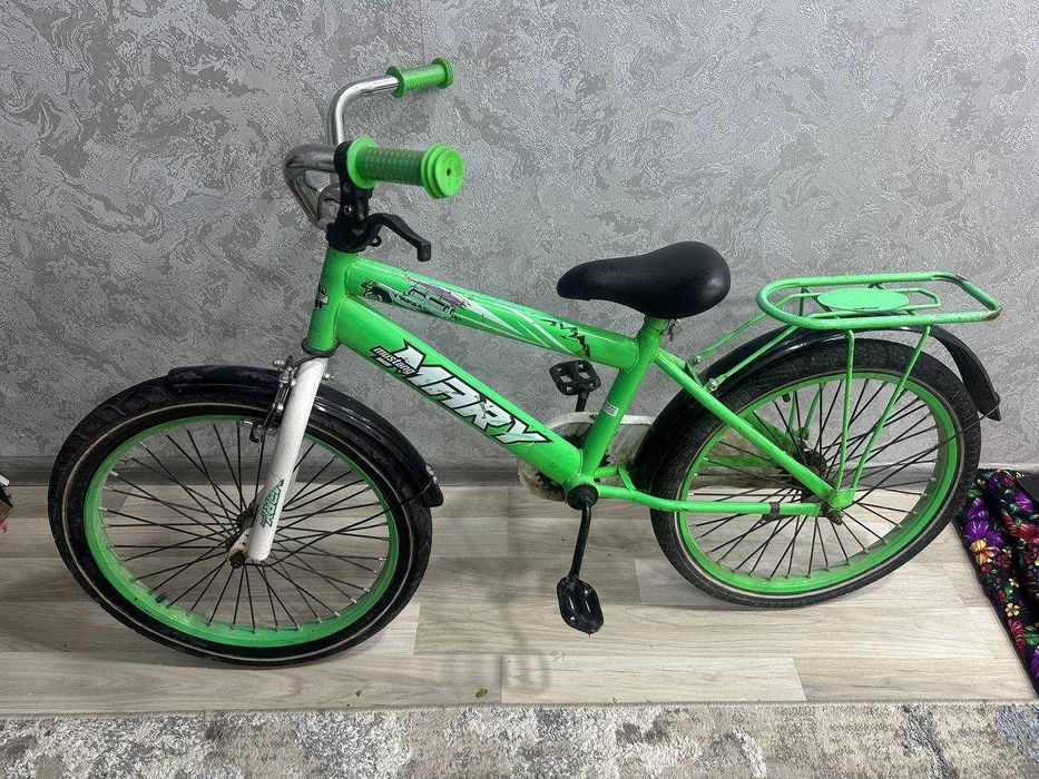 Veloseped sotiladi. Holati yaxshi.