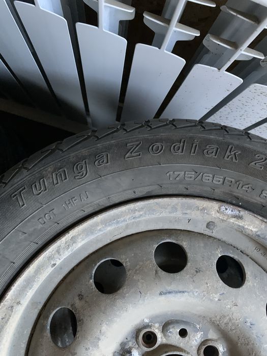 R 14 лета отл сост