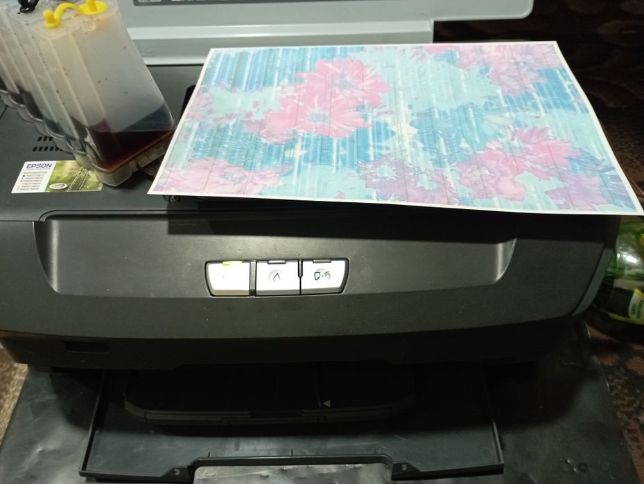 Цветной принтер  Epson R 270 б/у