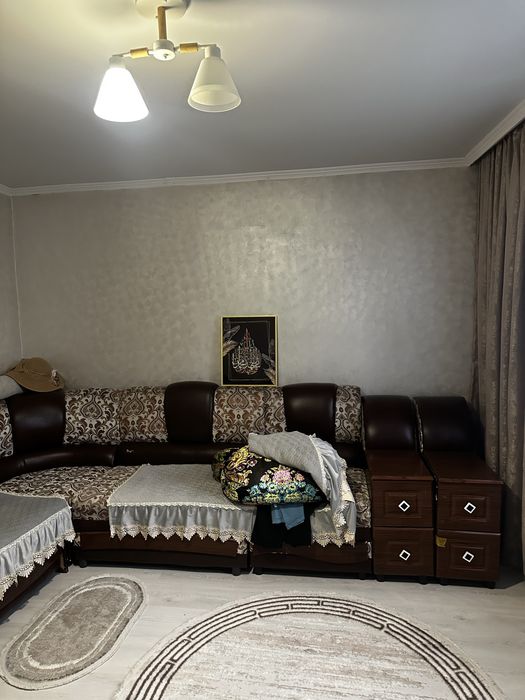 продам диван угловой