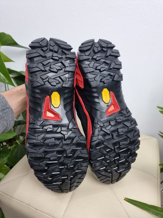 Ghete mammut sapuen trekking gtx hiking drumetii (nu lowa, the north face, scarpa, adidas, nike salomon garmont)