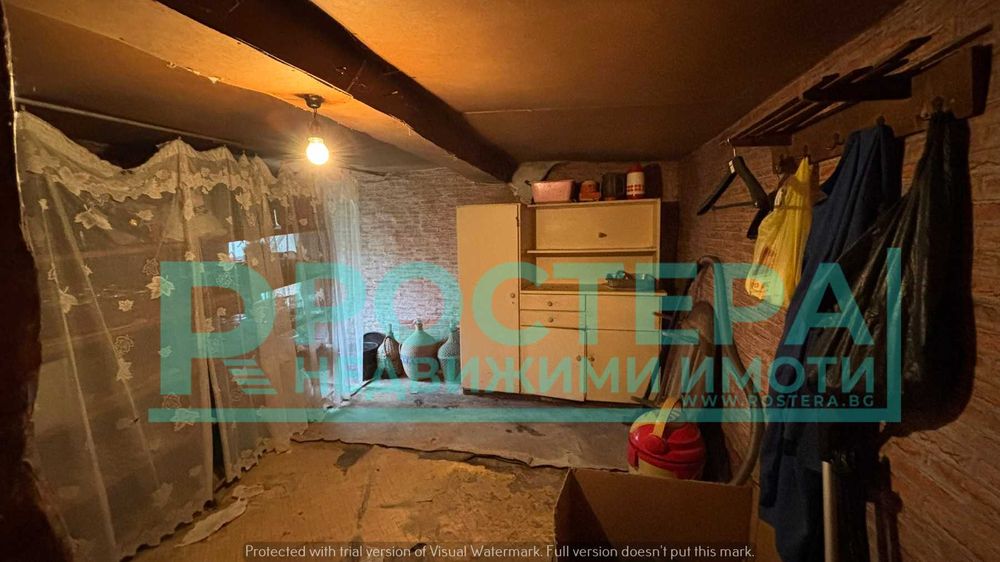 Двуетажна Тухлена Къща - с. Овчарово