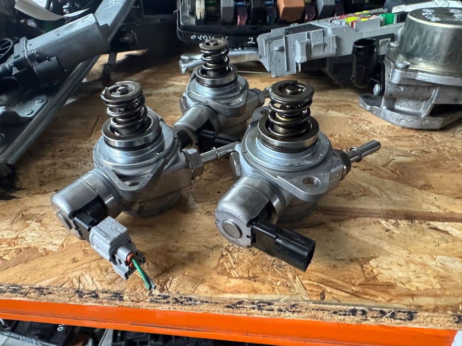 Pompa de injectie renault captur/ clio 4 1.2 tce cod 166304016R