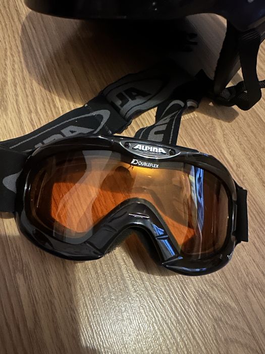 Vand casca cu ochelari snowboard/sky