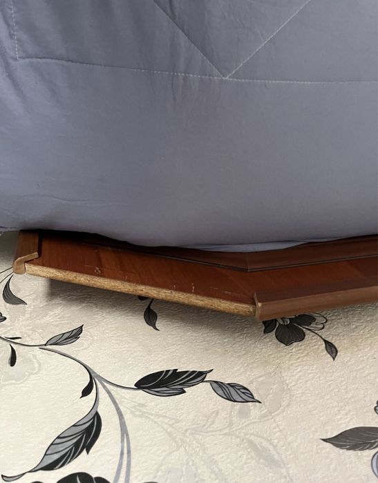 Кровать двуспальная