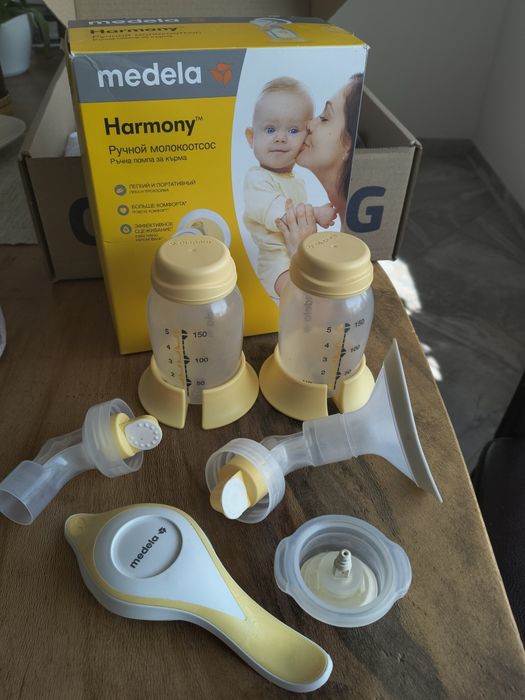 Потници за кърмене/Помпа за кърма Medela/Неща за кърмене