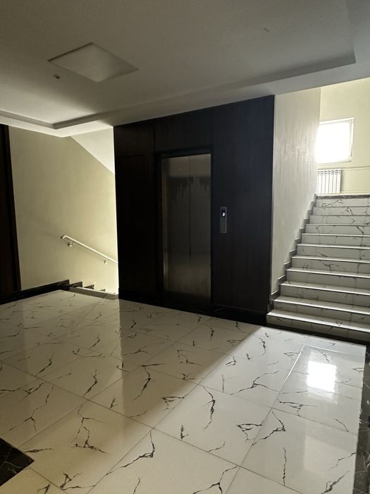 Продам двухкомнатную  квартиру