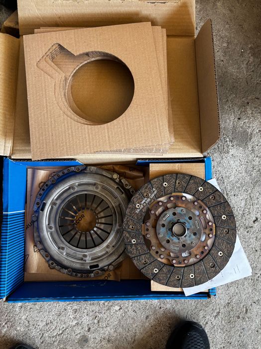 Феродов и притескателн диск sachs 240mm