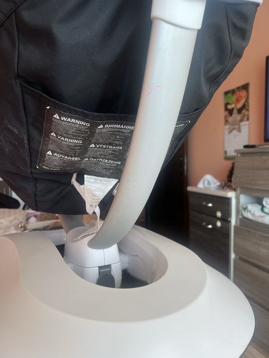 Продавам бебешка люлка 4moms mamaRoo