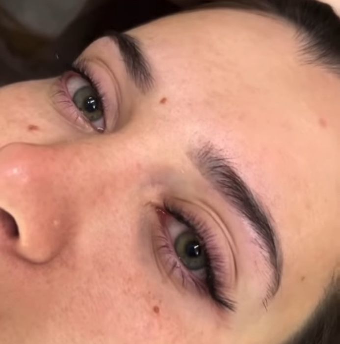 Нарашивание ресницы