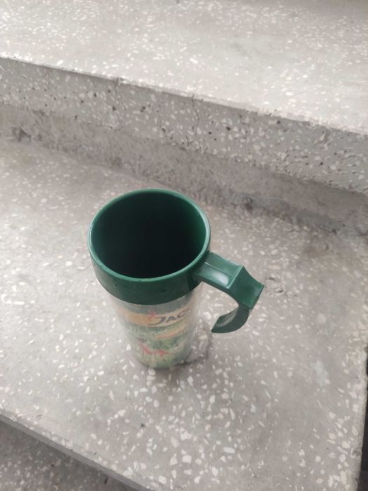 Пластмасова чаша за кафе Jacobs.