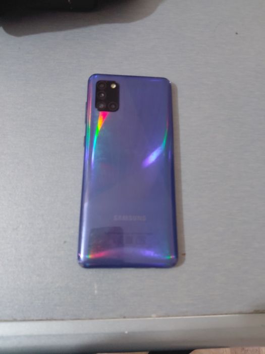Продам телефон Samsung Galaxy A31   4+4/64GB