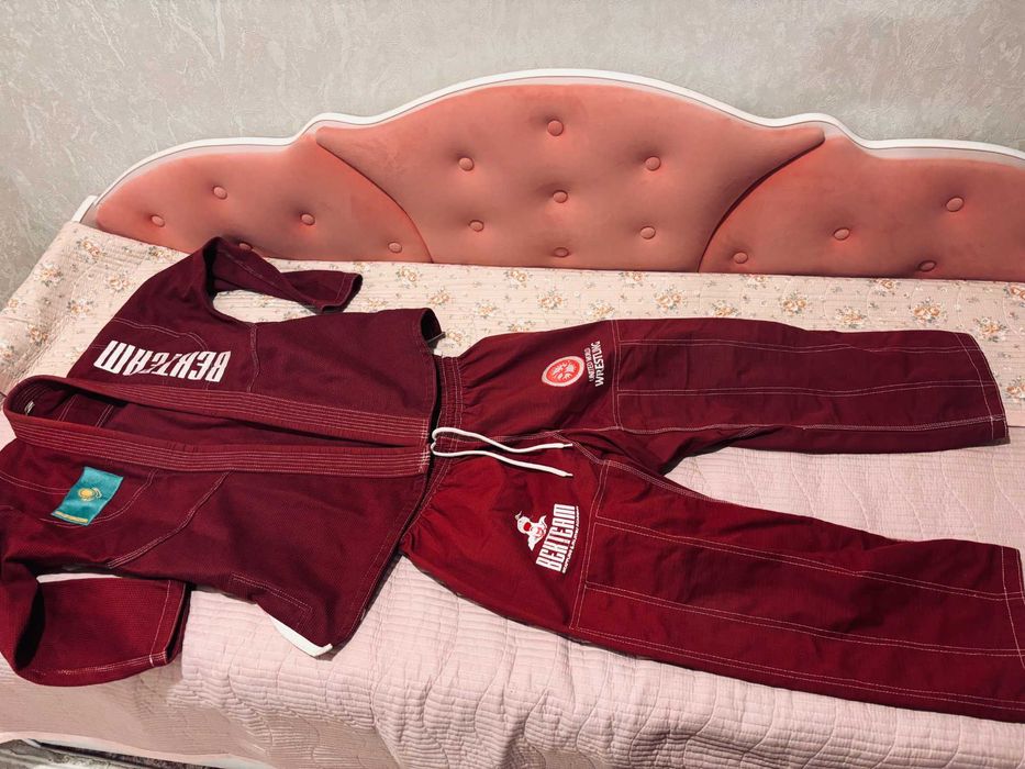 Продам Кимоно для тренировок джиу-джитсу