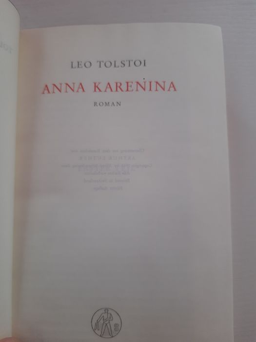 Carte "Anna Karenina"