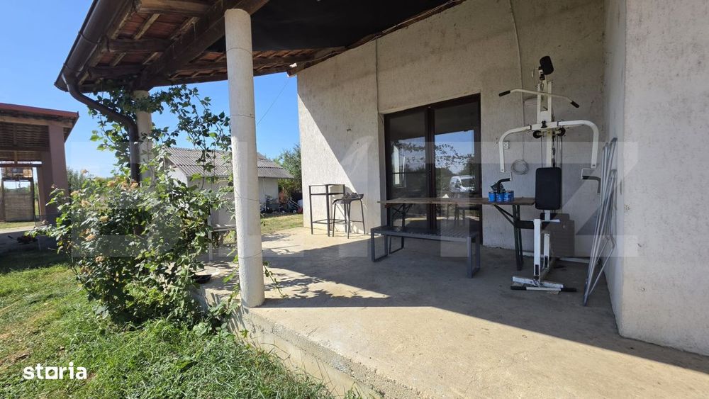 Casa 4 camere 120 mp, teren 5000 mp.. Sud