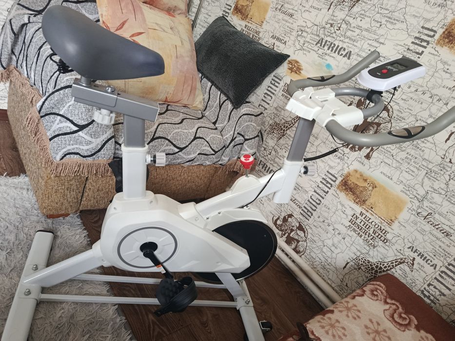 Велотренажёр продам