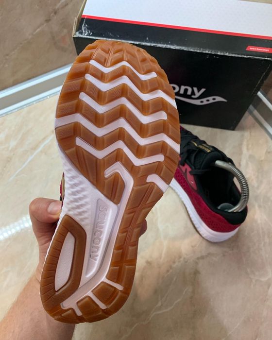 Saucony номер 36