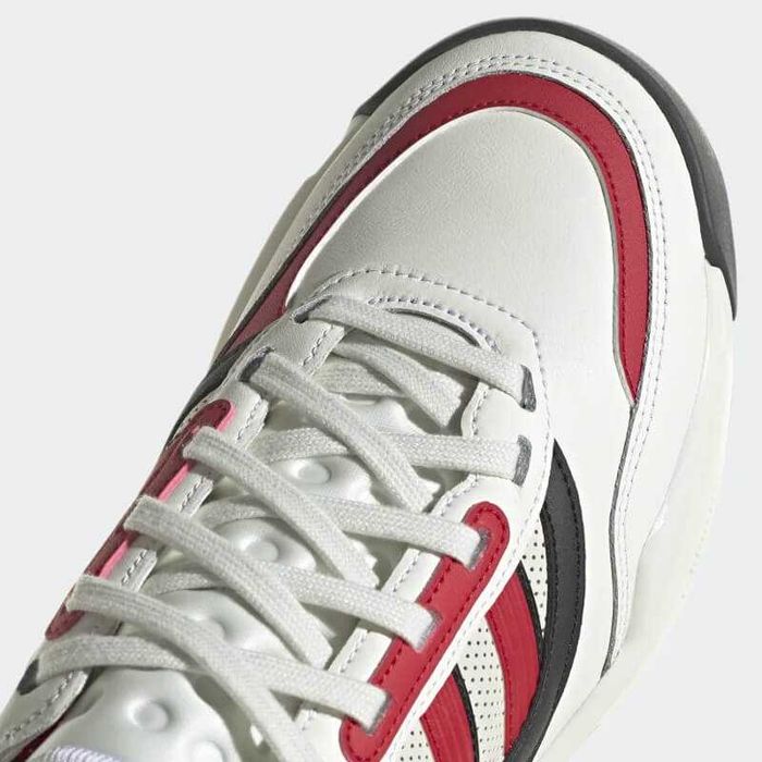 Оригинални кожени маратонки * ADIDAS ORIGINALS  ICT 22 * EU42 2/3