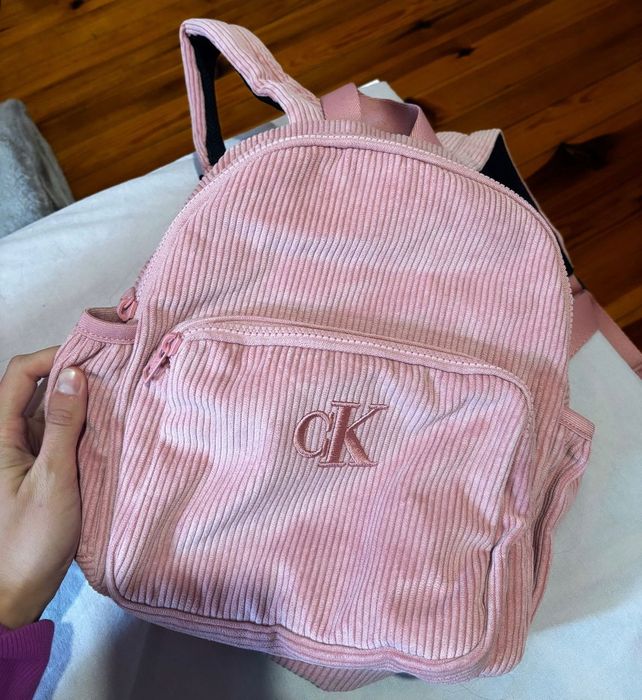 Малка раничка calvin klein