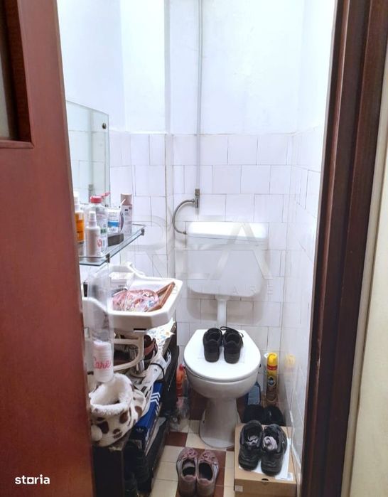 4 camere, 1/4, anvelopat-Drumul Taberei