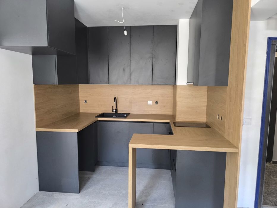 Мебели по поръчка