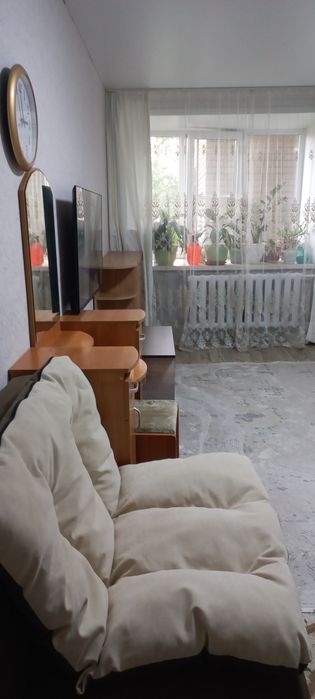 продам  полутарку на красина  1