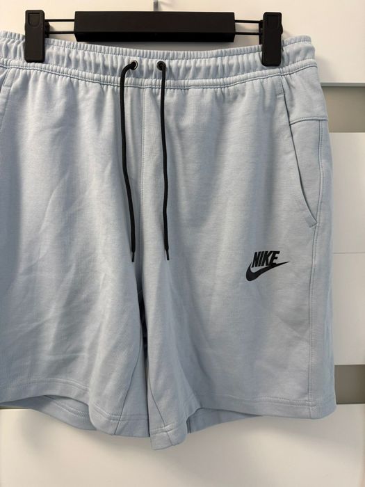 Pantaloni nike tech mărimea M și L