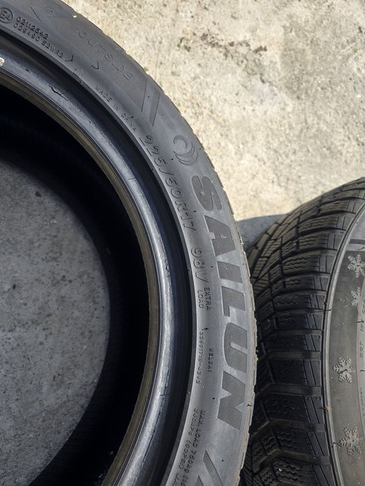 Зимни Гуми 225 50 R17