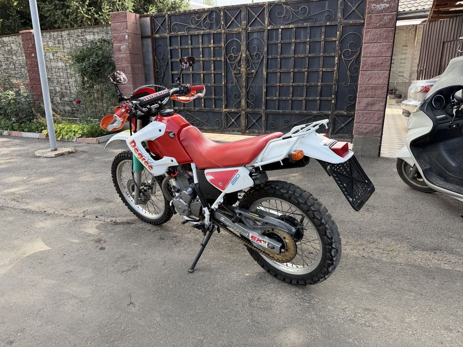 Продам эндуро HONDA 250