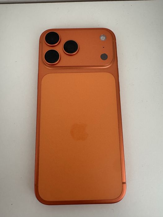 iPhone 17 pro max с гаранция