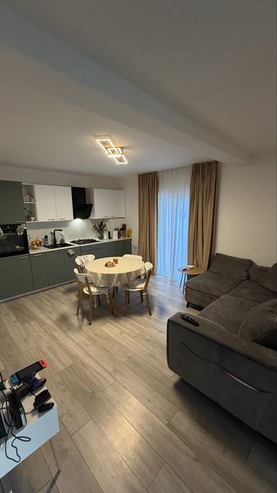 Hemeius, Casa 3 camere,