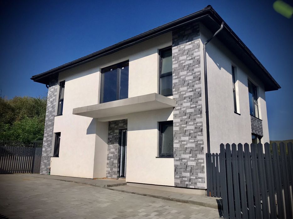 Imobil Luna de sus 130 mp utili/ curte 250mp