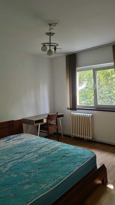 Inchiriez apartament 4 camere