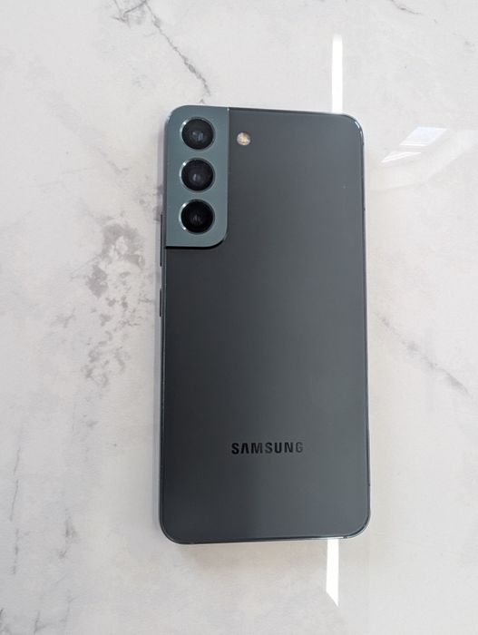 Продам Samsung s22 Green 5g
