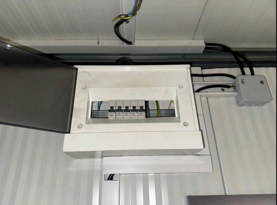 Мобилен офис /Фургон