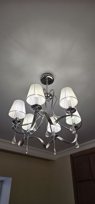 Люстра, и 2е бра